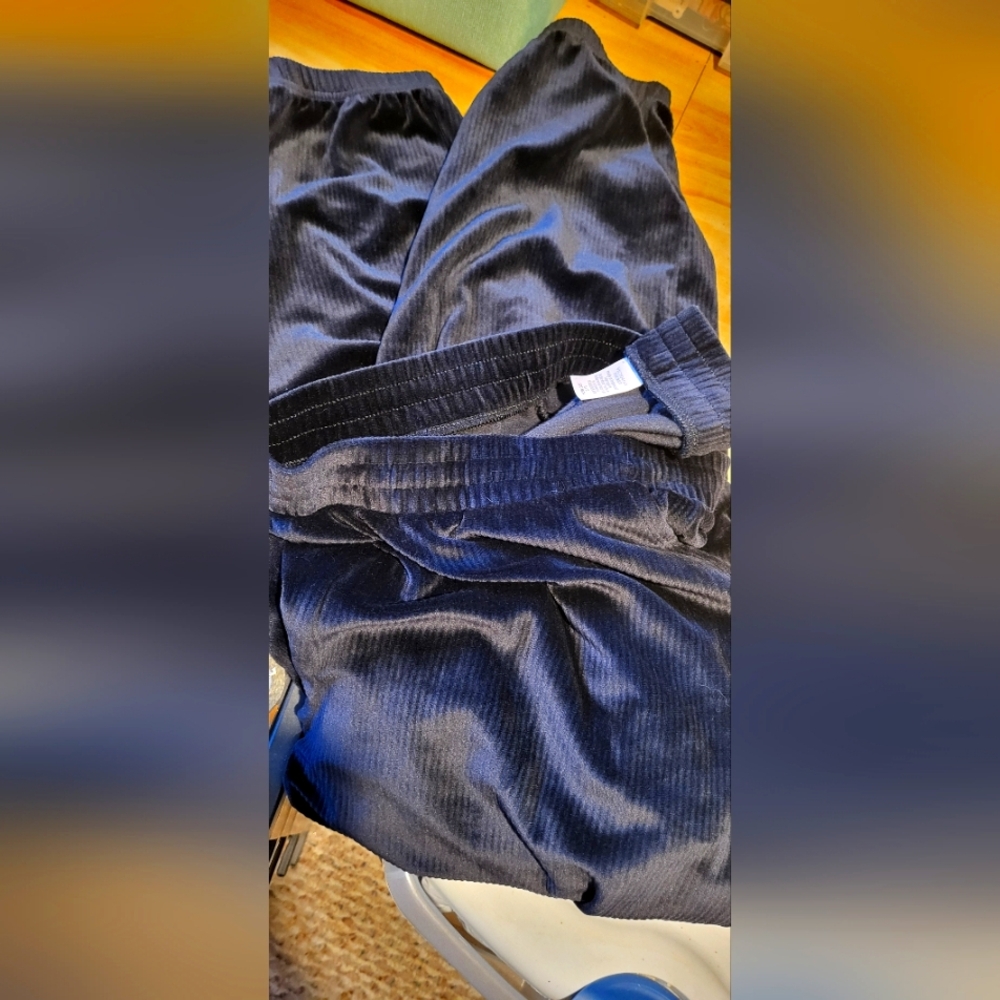 Vic Sec black Velvet Pants